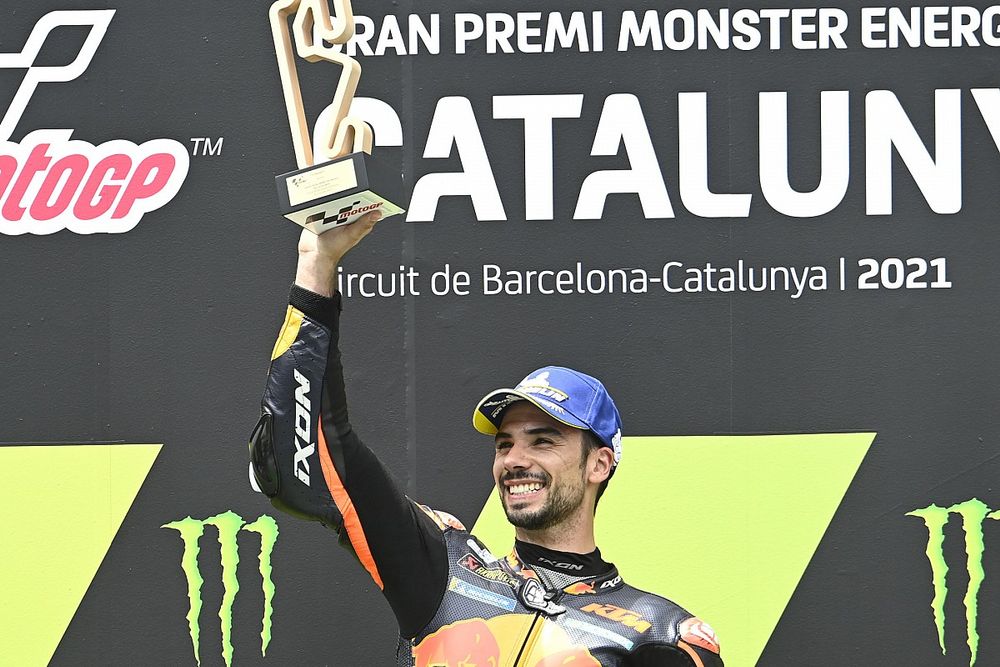 Podium: le vainqueur Miguel Oliveira, Red Bull KTM Factory Racing