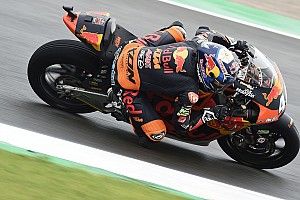 Oliveira gana en el caos provocado por la lluvia en Valencia