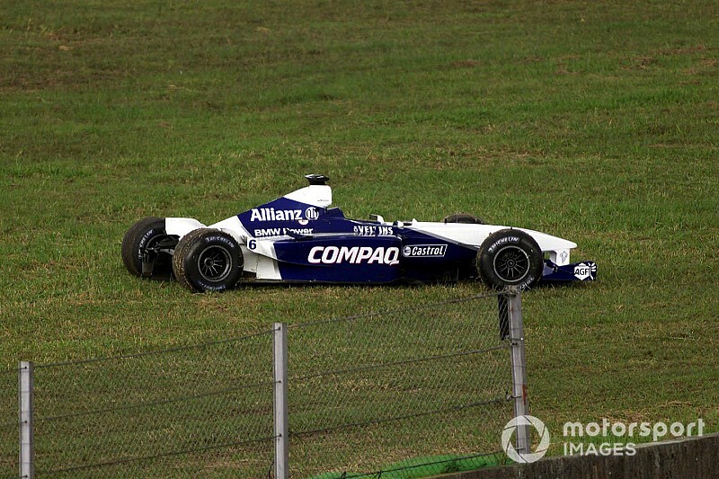 Amikor Jos Verstappen kiütötte az élről Montoyát, lekörözöttként... (videó)