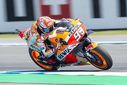 Márquez se lleva el warm up por delante de las Yamaha