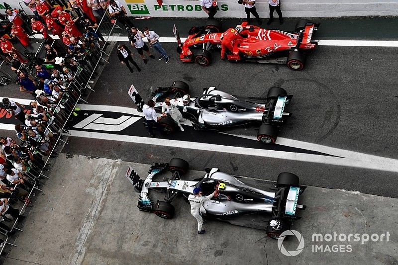 Valtteri Bottas, Mercedes AMG F1, Lewis Hamilton, Mercedes AMG F1 and Sebastian Vettel, Ferrari in parc ferme 