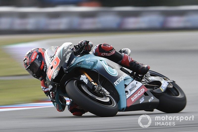 Quartararo: "Hay muchos baches y tuve que esquivarlos en mi vuelta"