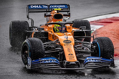 Norris a bokszban ragadt a McLaren technikai problémája miatt