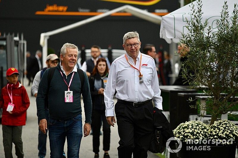Ross Brawn büszke a lélegeztetőgépeket gyártó F1-es csapatokra