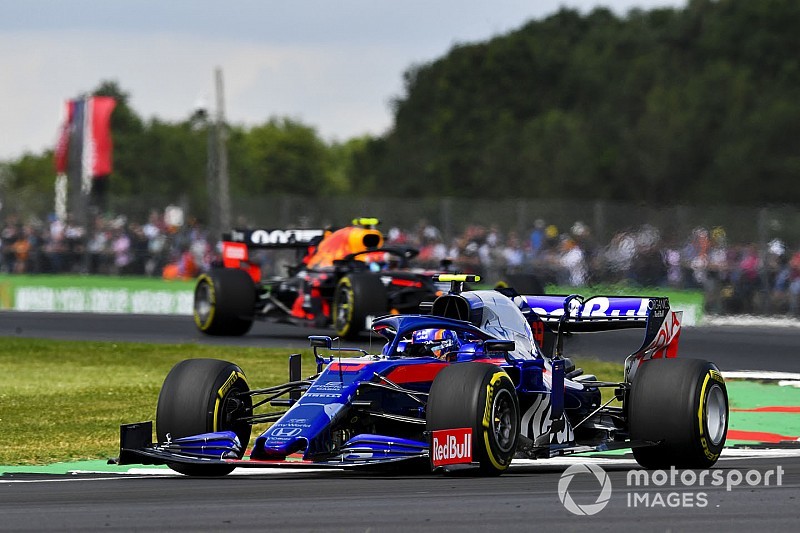 BRÉKING: Albon lett Verstappen új csapattársa a Red Bullnál