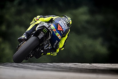 Terus menderita, Rossi dihantui tanda tanya