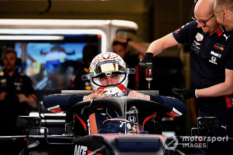 Verstappen nem érti a Ferrarit, és szerinte nincs komoly gond a Honda turbójával