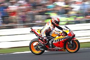 Test MotoGP Misano: Marquez cade, ma comanda alle 11