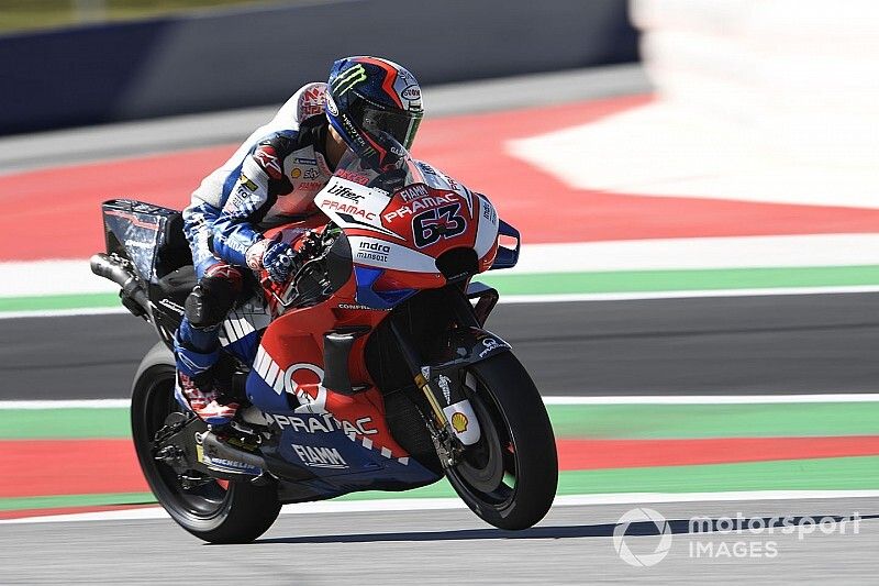 Bagnaia se lleva el GP virtual de MotoGP en Austria; Márquez y Rossi, fuera del podio