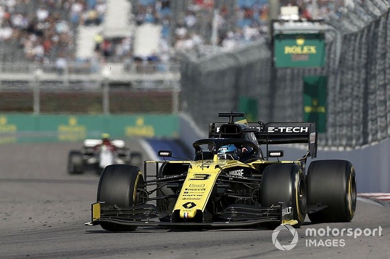 Renault: A Mercedes kicsivel mögöttünk, a Ferrari kicsivel előttünk van a motor terén