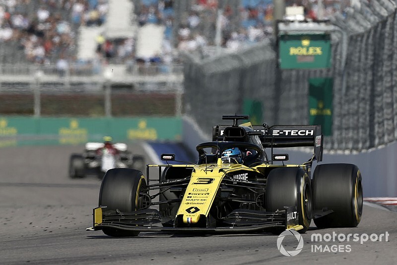 Renault: A Mercedes kicsivel mögöttünk, a Ferrari kicsivel előttünk van a motor terén