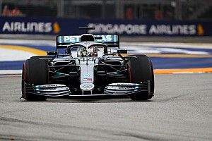 Hamilton voor Verstappen in tweede training Singapore