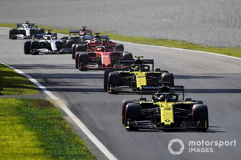 Daniel Ricciardo, Renault F1 Team R.S.19, Nico Hulkenberg, Renault F1 Team R.S. 19, Charles Leclerc, Ferrari SF90