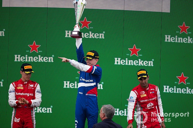 Shwartzman gana en Monza con un susto terrible