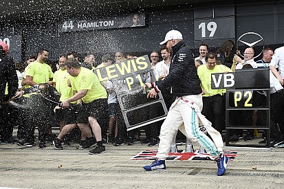 Bottas szerint minden a kezében volt, hogy megnyerje a Brit Nagydíjat