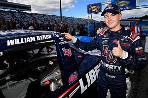 Byron dominates, wins Truck Chase opener