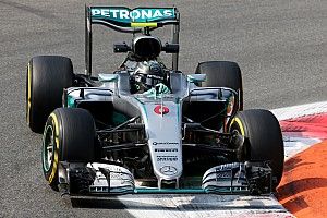 Italian GP: Rosberg leads dominant Mercedes 1-2 in FP1