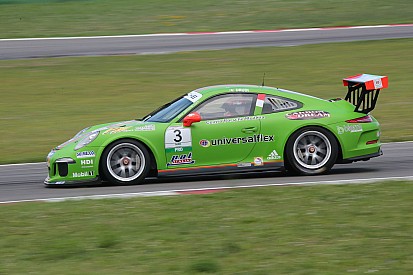Mattia Drudi sul circuito di casa mette a segno la sua prima pole nella Carrera Cup Italia