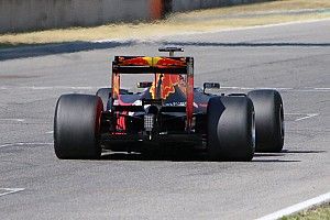 Pirelli veut plus d'appui aéro pour ses tests 2017
