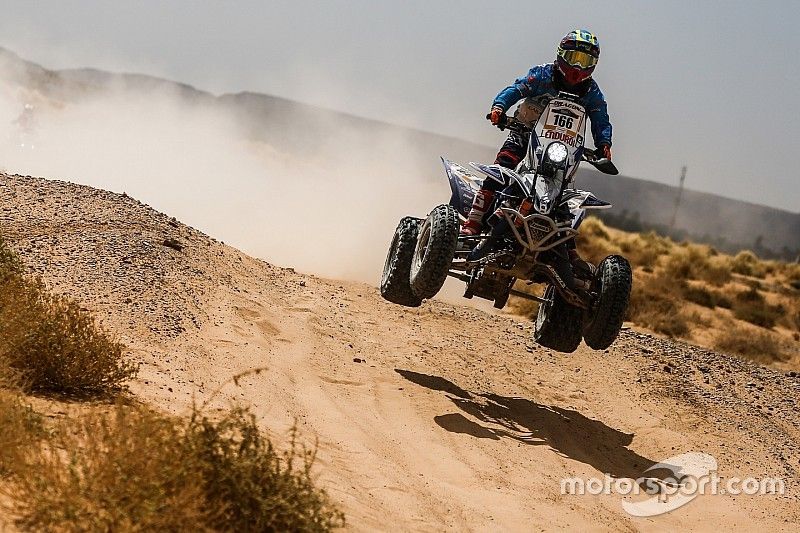 Nicolás Cavigliasso llega a la mitad del Dakar 2019 líder en quads
