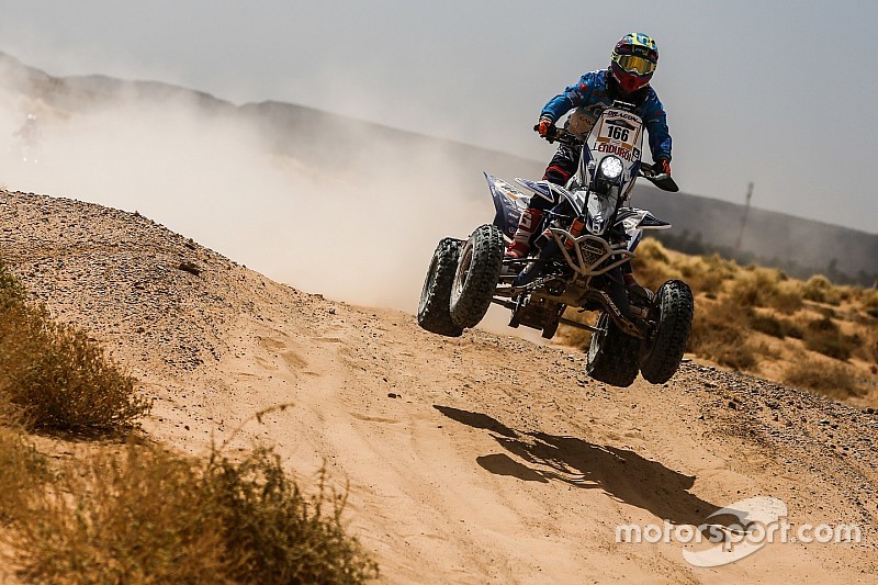 Nicolás Cavigliasso llega a la mitad del Dakar 2019 líder en quads