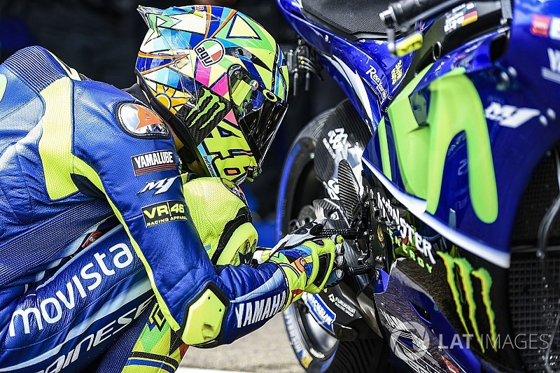 Valentino Rossi putuskan balapan di Aragon