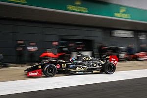 Fittipaldi repite y arrancará primero en las dos mangas de la V8 3.5