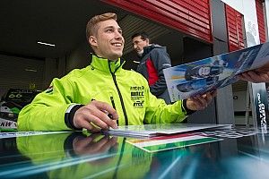 A szezon végéig marad Szabó Zsolt Dávid a WTCC-ben!