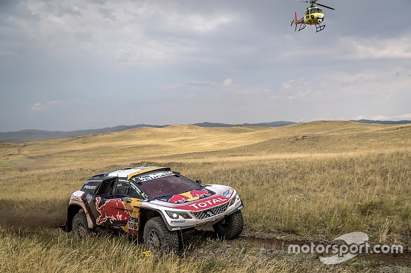 Étape 6 - Peterhansel gagne, Loeb se maintient