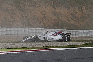Akibat insiden Stroll, Williams mengakhiri sesi hari kedua lebih awal