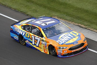 SunnyD extends sponsorship of Stenhouse through 2019