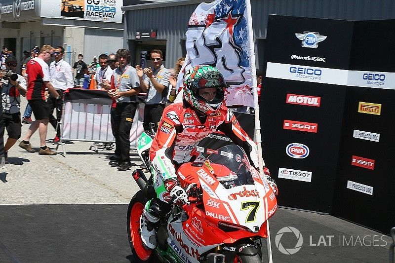 Nicky Hayden dans tous les esprits à Laguna Seca
