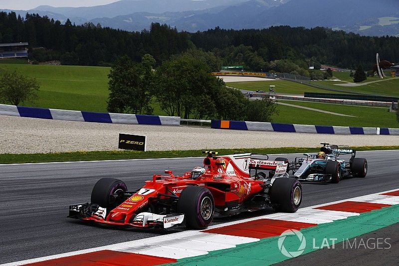 Brutálisan szoros végeredmény Hamilton, Ricciardo és Räikkönen között
