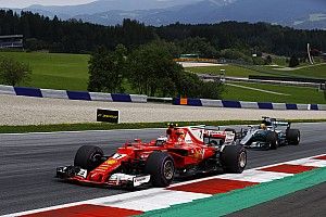 Brutálisan szoros végeredmény Hamilton, Ricciardo és Räikkönen között