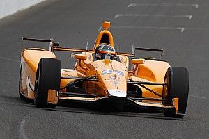 Alonso says car "was driving itself" during Indy test