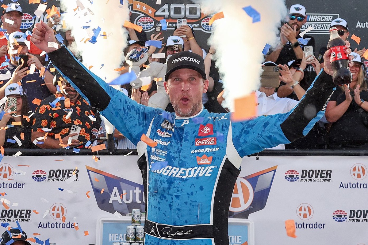 Denny Hamlin signs multi-year extension with Joe Gibbs Racing