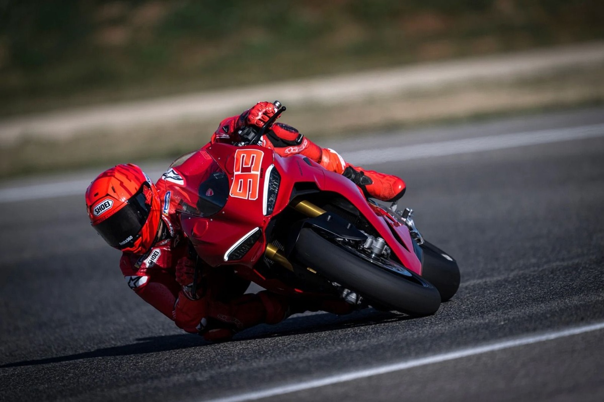 Les pilotes Ducati ont découvert le Balaton Park
