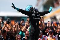 Russell gana un GP de Canadá con choque de los McLaren y Colapinto en 13º