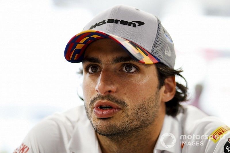 Sainz: "No entiendo tanta polémica con los Pirelli"