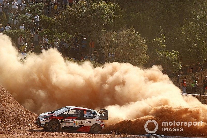 Latvala manda y Ogier abandona en Italia
