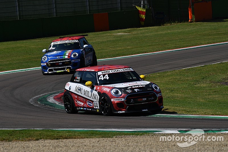 MINI Challenge, Imola, Gara 2: Gentili fa festa, ma Sandrucci allunga