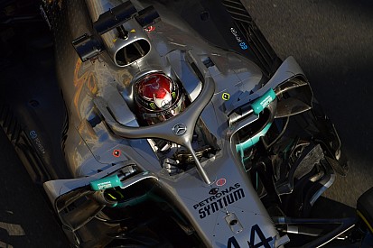 Hamilton dankbaar voor eerste startrij in Baku zonder upgrades