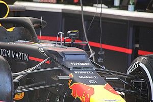Технический брифинг: панель двойного назначения на носовом обтекателе Red Bull