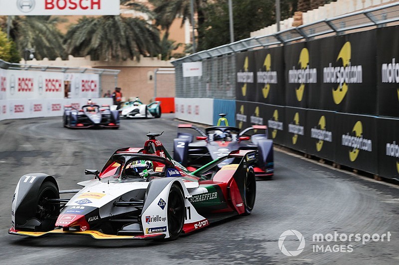 McNish : Le mode attaque a permis une course "robuste"