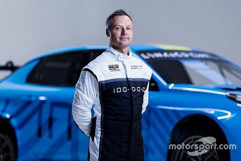 Three-time champion Priaulx makes World Touring Car return