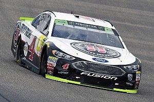 Title contender Kevin Harvick cruises to Stage 1 win at Homestead