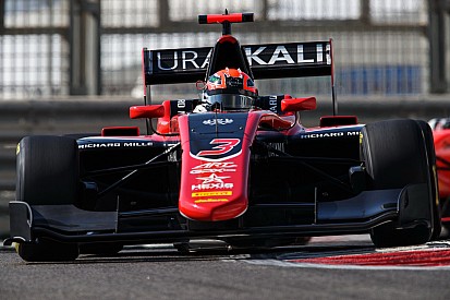 GP3 Abu Dhabi: Mazepin, Pulcini'nin önünde pole pozisyonunu aldı