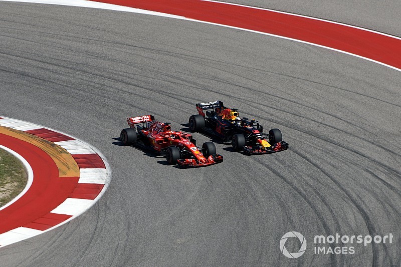 Ricciardo verdedigt Vettel: "Zag niets verkeerds in Austin"