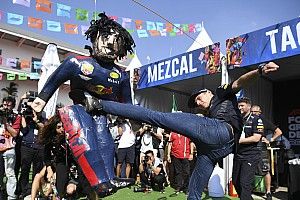 Verstappen estuvo a punto de pegar a alguien tras perder la pole en México