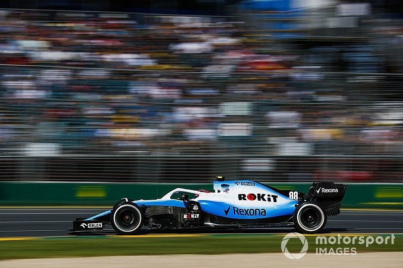 Kubica y un regreso oficial difícil con el Williams